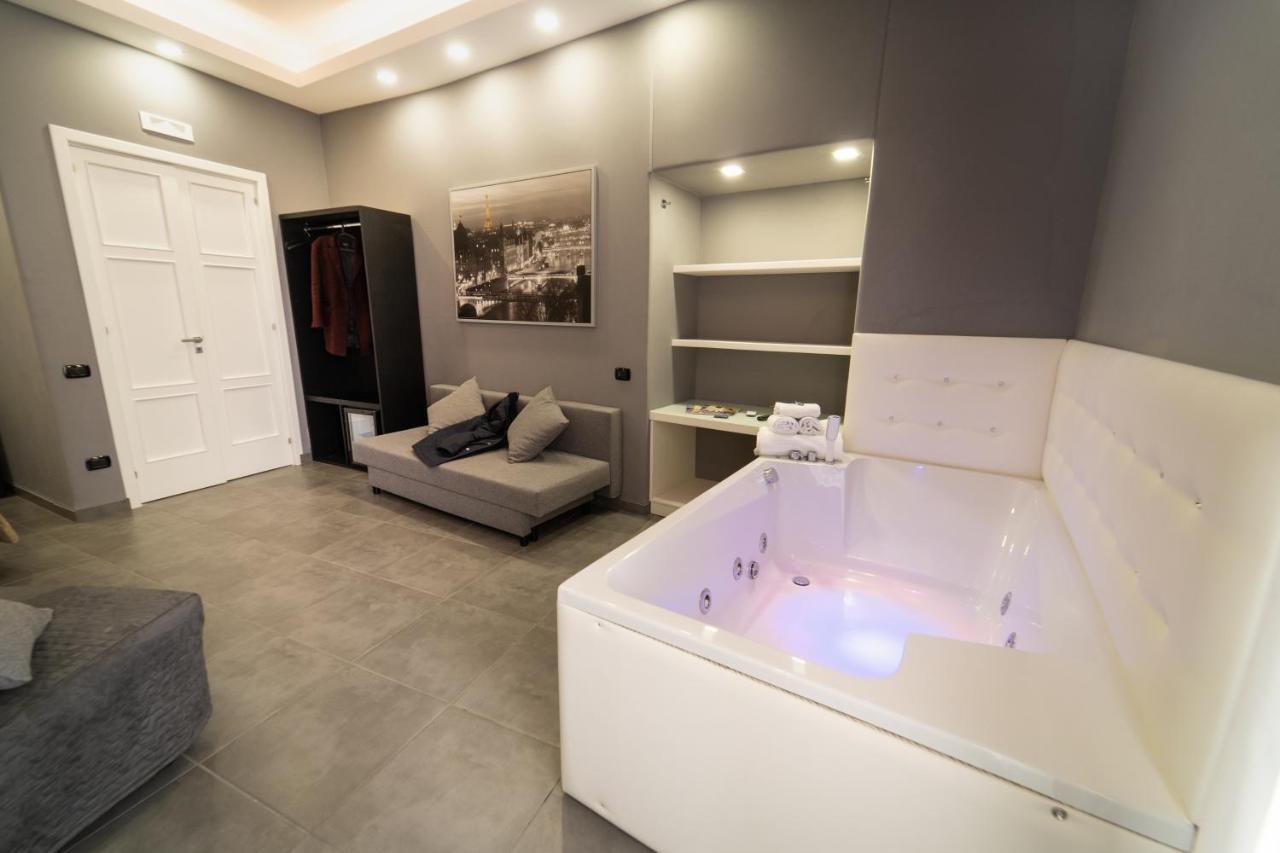 Royal House Napoli Centro, By Clapa Group Hotel Buitenkant foto